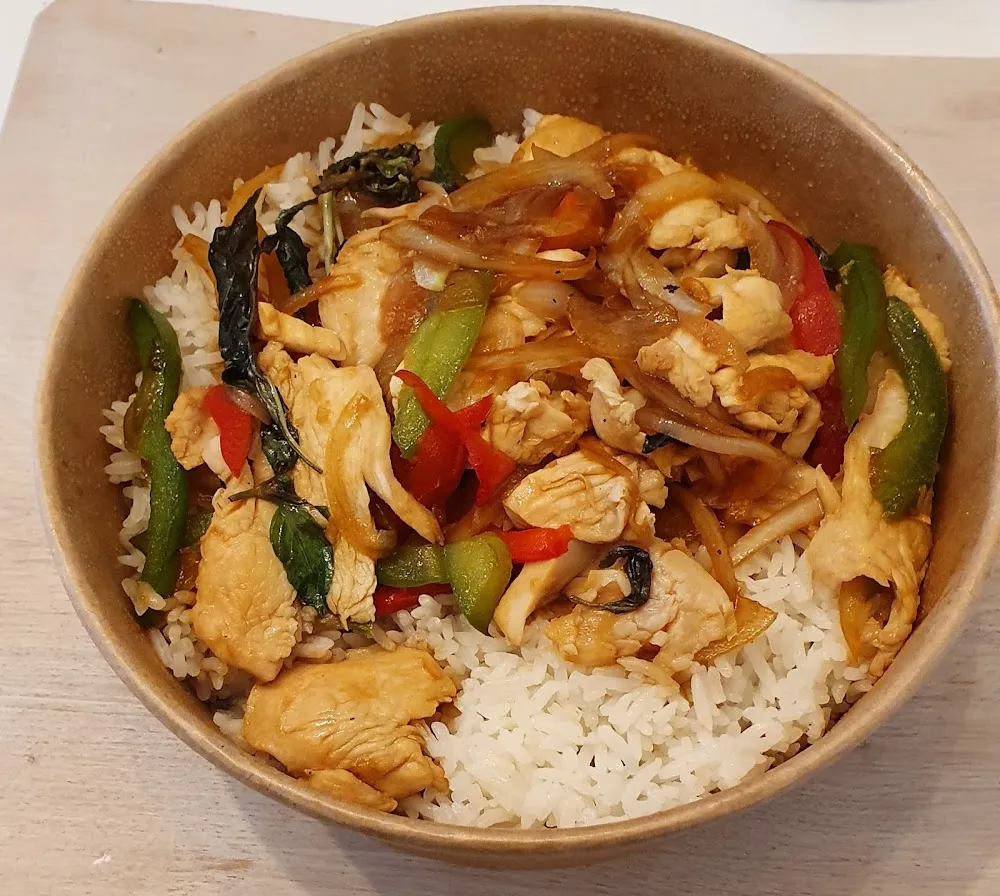 Sauté de Poulet Au Basilic